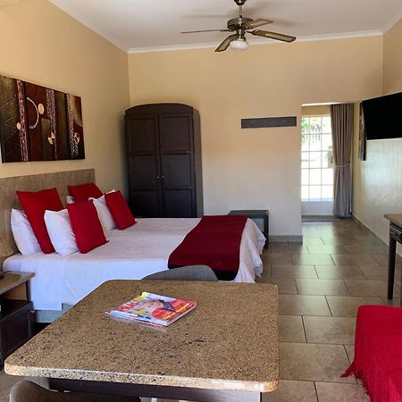 נלספרויט Auberge Guest Lodge מראה חיצוני תמונה